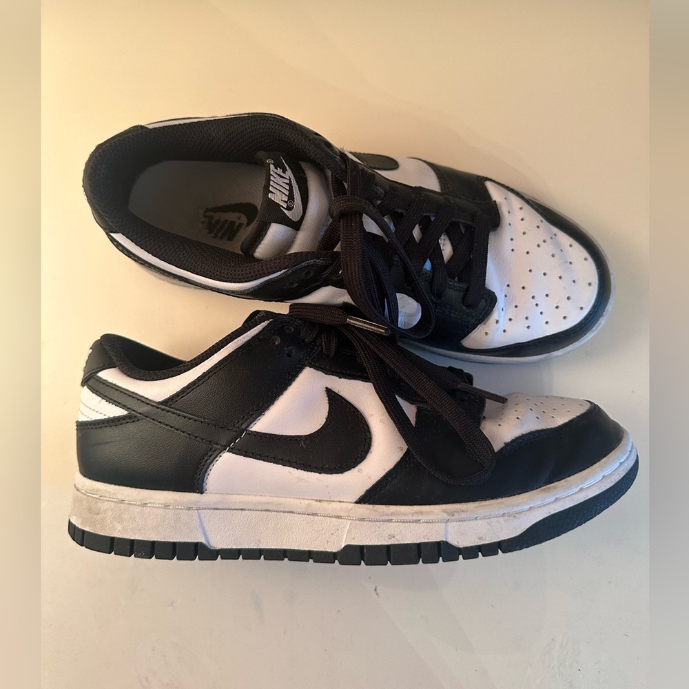 This is ‘Wmns Dunk Low 'Black White' – Size US 7.5 W’ bought from GOAT.